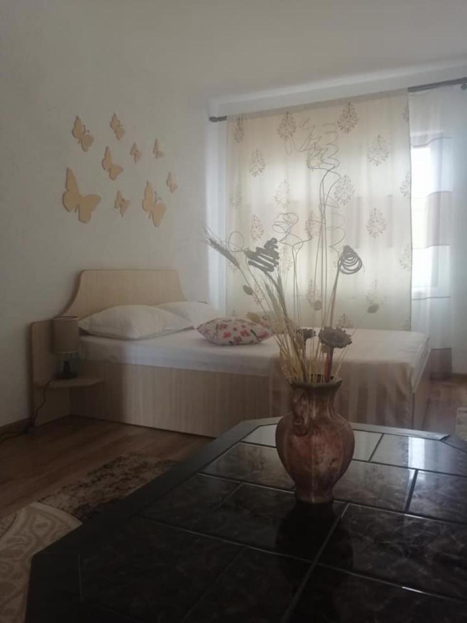 Collias Hotel Horezu Buitenkant foto